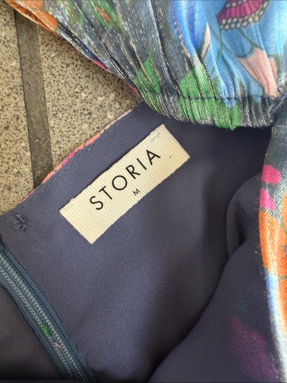 Storia Floral Puff-Sleeve Mini Dress in Navy, Blue, Pink - Picture 2 of 3